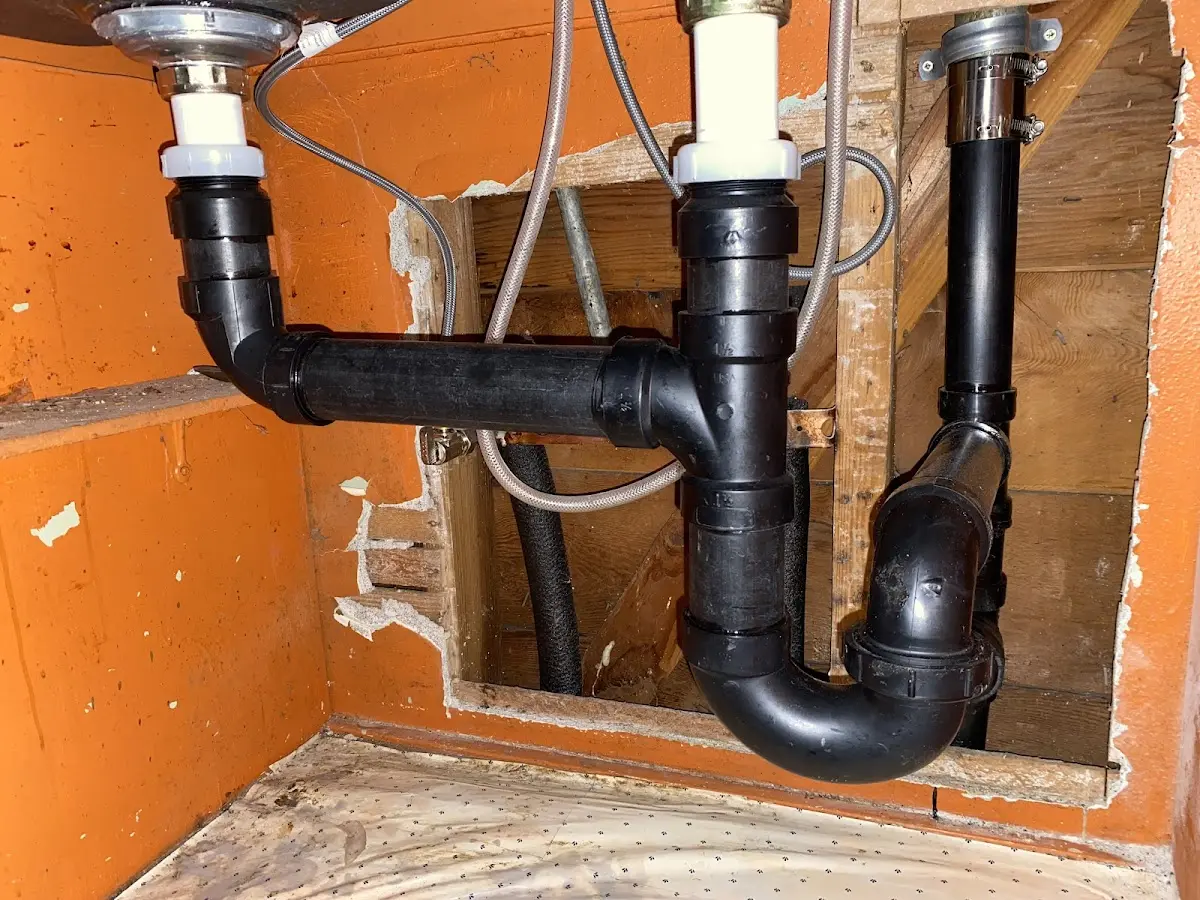 Professional Pipe Bursting equipment and tools on the job in Hokes Bluff